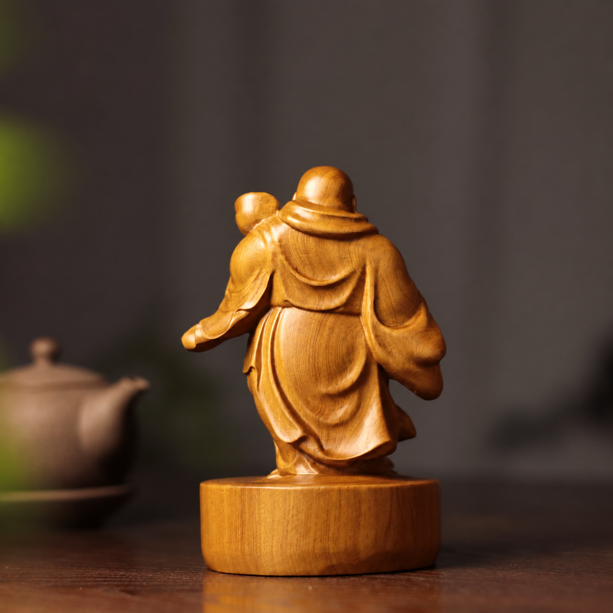 Laughing Buddha with Ruyi & Sack in Pine Wood β Product photo 6