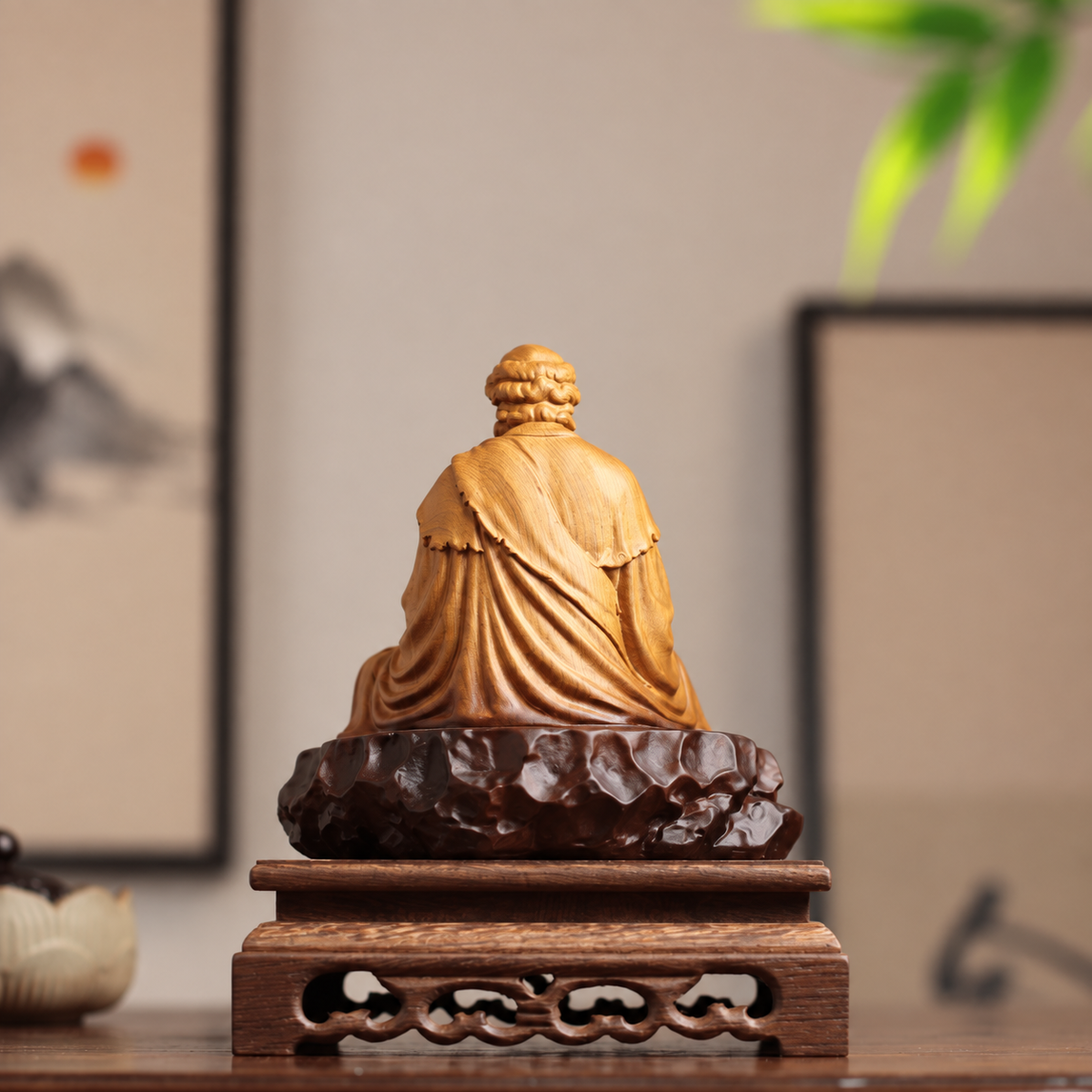 Bodhidharma on Rock Seat in Cypress Wood β Product photo 6