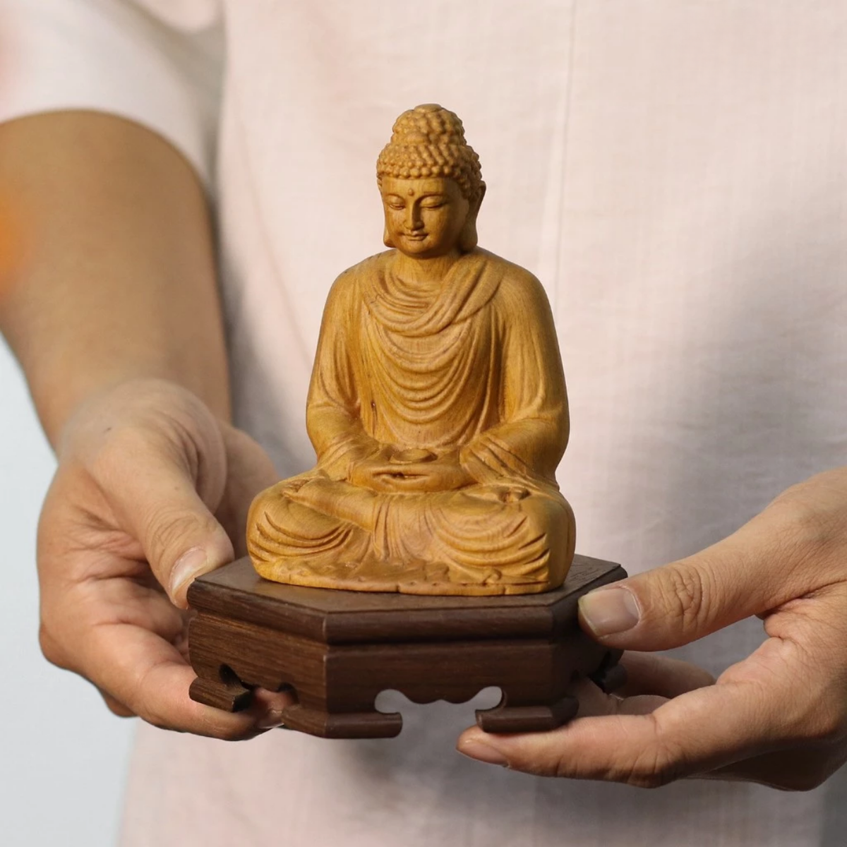 Shakyamuni Meditation Buddha in Cypress Wood