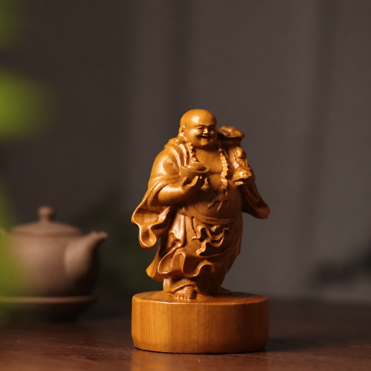 Laughing Buddha with Ruyi & Sack in Pine Wood — Product photo 5