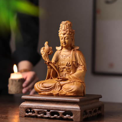 Mahasthamaprapta Lotus Statue in Cypress Wood — Product photo 4