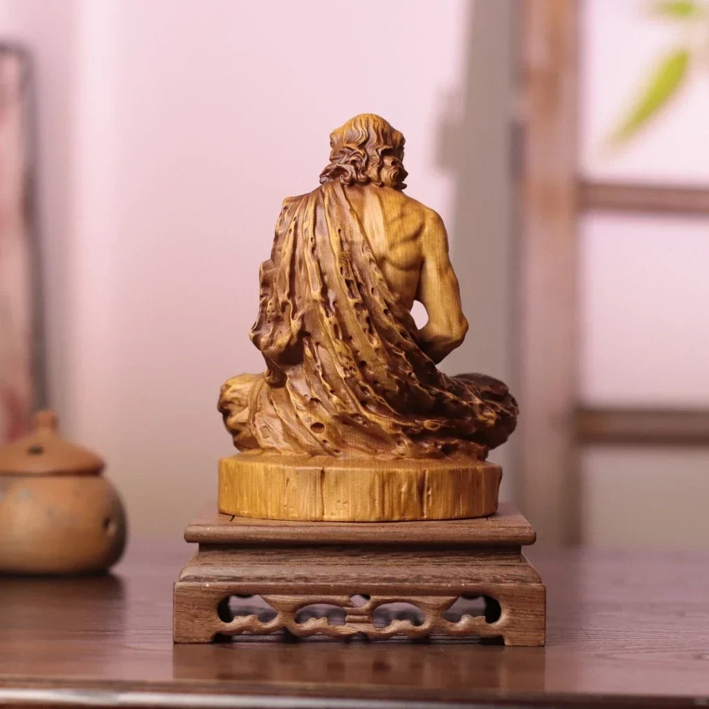 Meditating Bodhidharma Statue in Cypress Wood — Product photo 6
