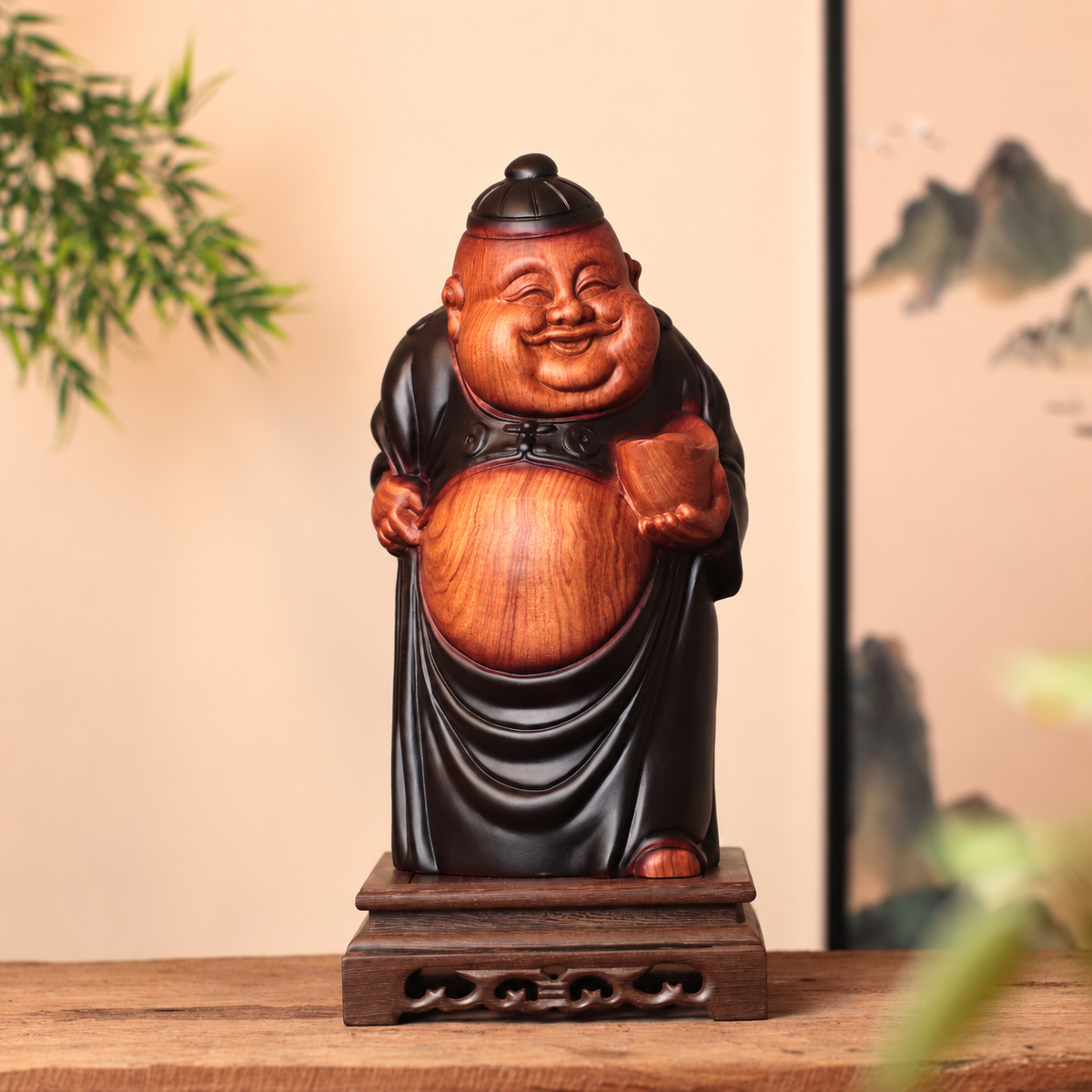 Smiling Prosperity Figure with Ingot in Solid Wood — Product photo 3