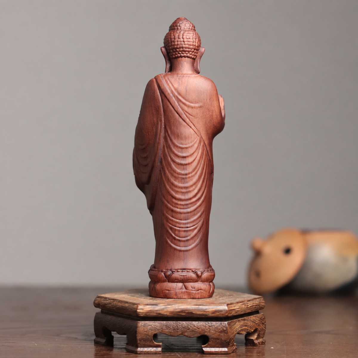Standing Abhaya Buddha Statue in Padauk Wood — Product photo 6