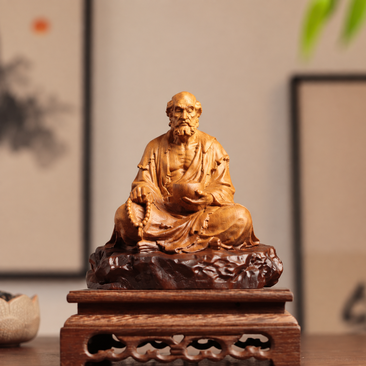 Bodhidharma on Rock Seat in Cypress Wood — Product photo 3