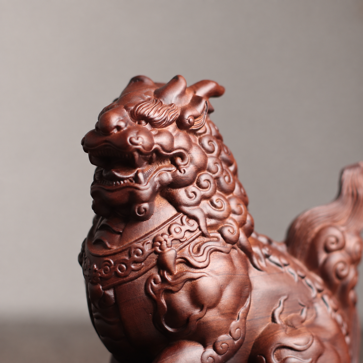 Qilin Guardian Statues in Padauk Wood — Product photo 6