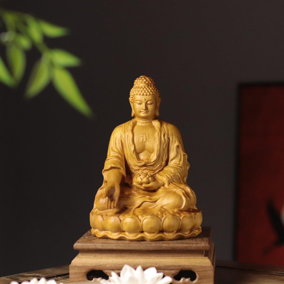 Seated Amitabha Buddha with Lotus in Cypress Wood — Product photo 2