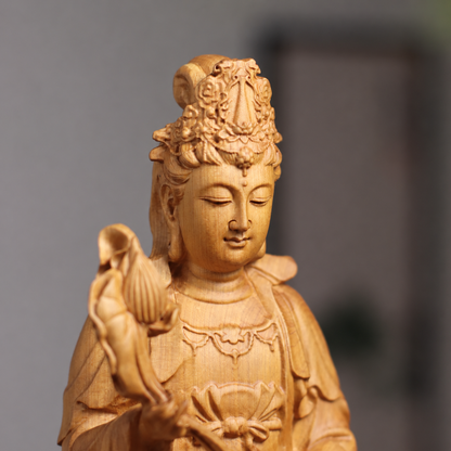 Mahasthamaprapta Lotus Statue in Cypress Wood — Product photo 7
