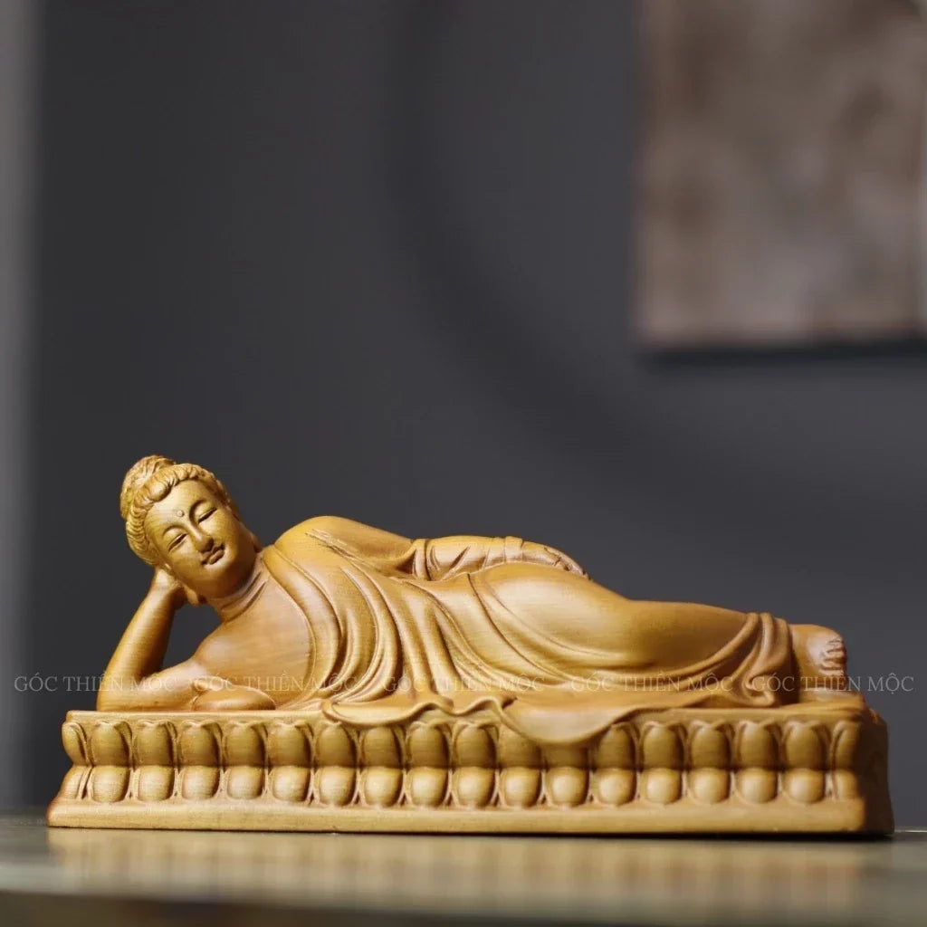 Reclining Shakyamuni Buddha Statue in Solid Wood — Product photo 5