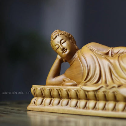 Reclining Shakyamuni Buddha Statue in Solid Wood — Product photo 3