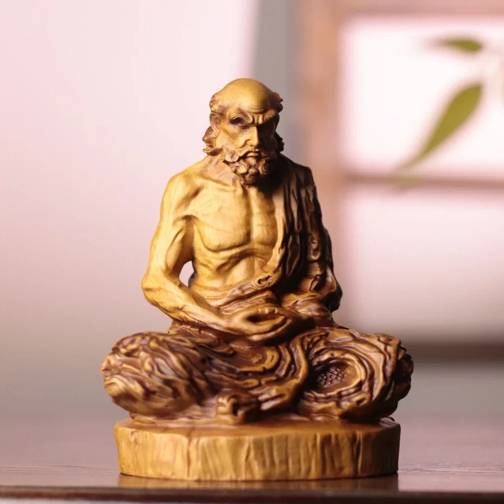 Meditating Bodhidharma Statue in Cypress Wood — Product photo 1