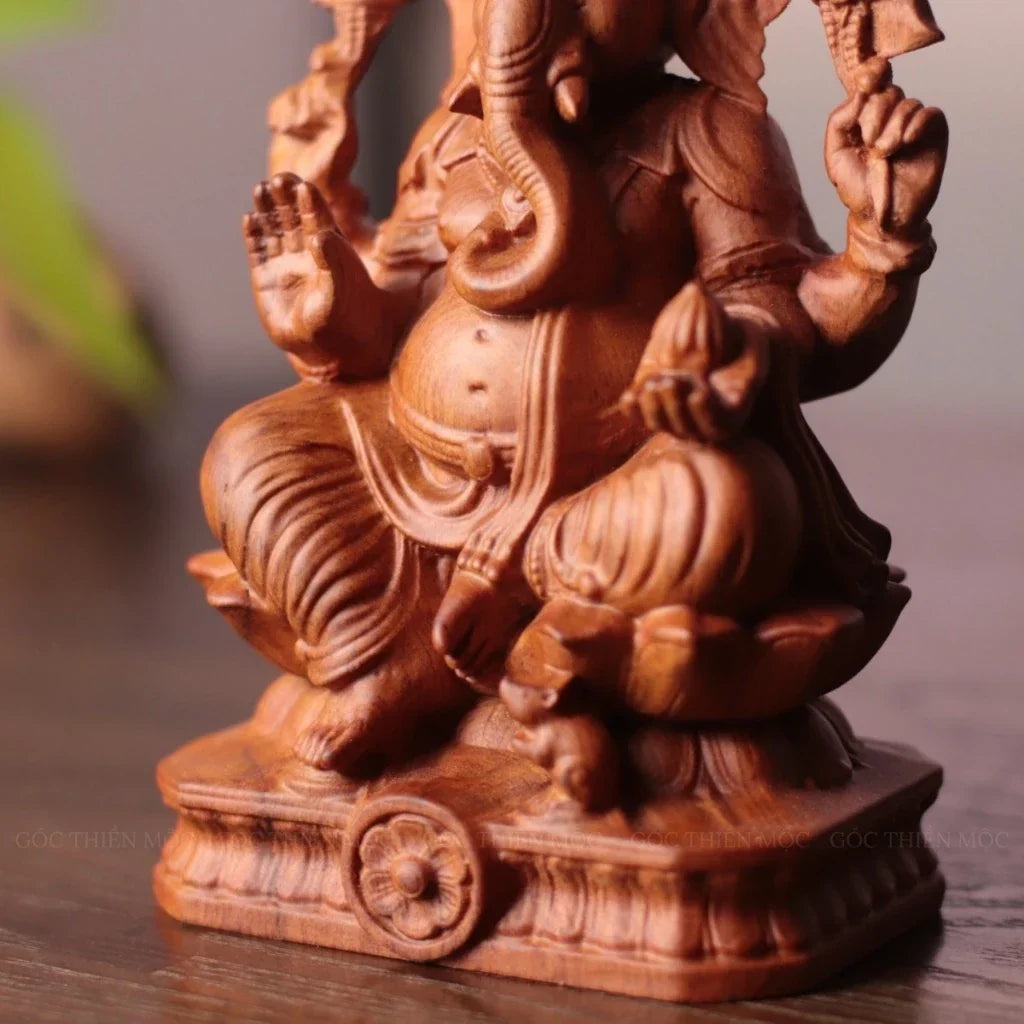 Ganesha Statue in Hand-Carved Padauk Wood — Product photo 6