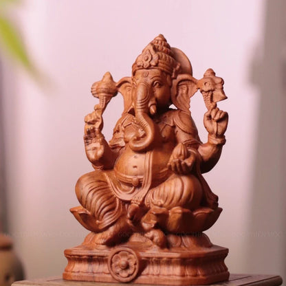 Ganesha Statue in Hand-Carved Padauk Wood — Product photo 1